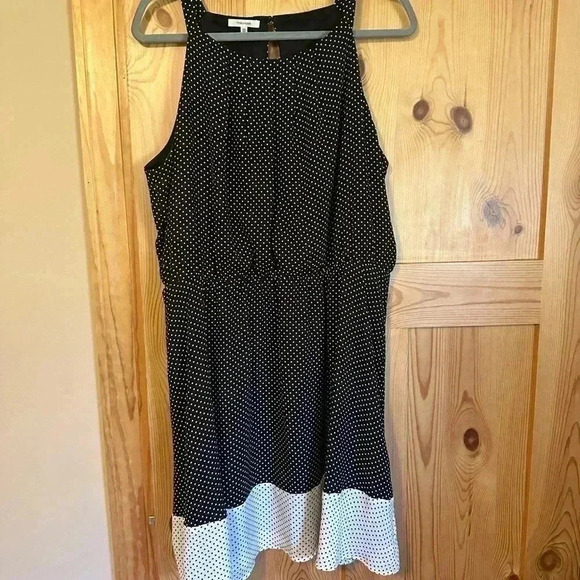 Women’s Black and White‎ Polkadot Dress Size 1 - Picture 11 of 11
